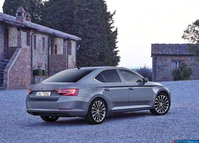 2015 Skoda Superb - фотография 49 из 116 2015 Skoda Superb - фотография 49 из 116