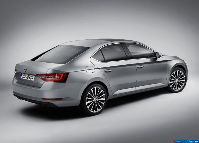 2015 Skoda Superb - фотография 60 из 116
