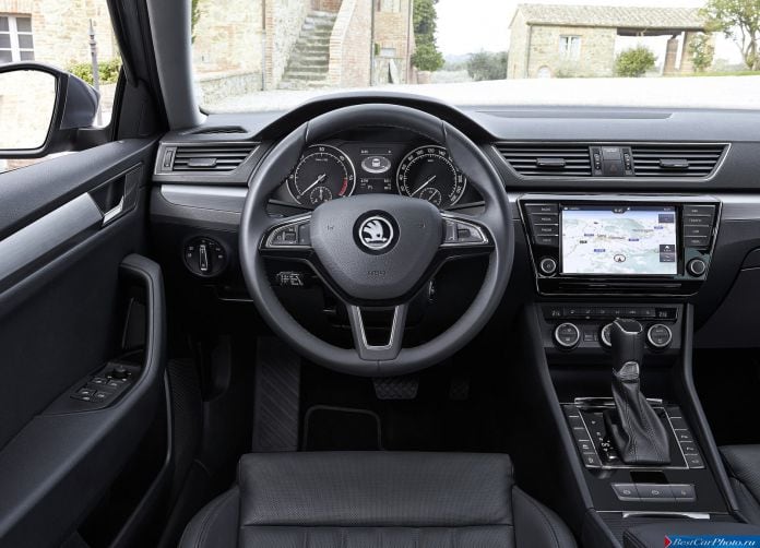 2015 Skoda Superb - фотография 66 из 116