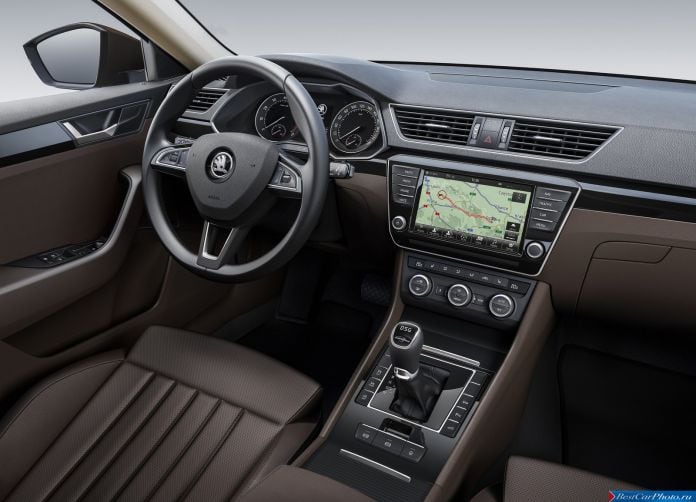 2015 Skoda Superb - фотография 67 из 116
