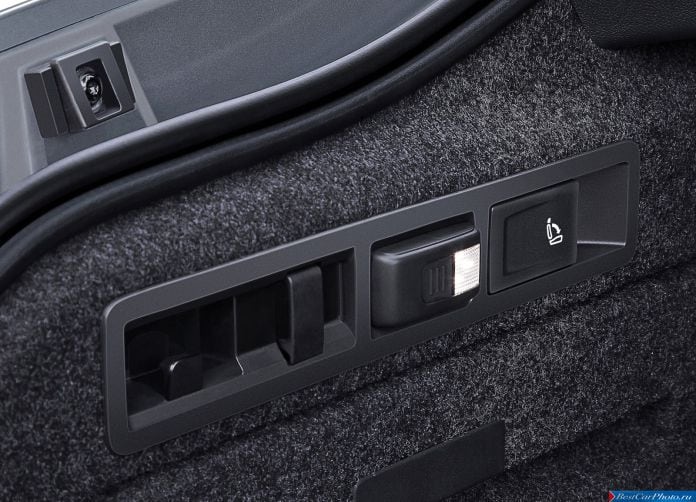 2015 Skoda Superb - фотография 75 из 116