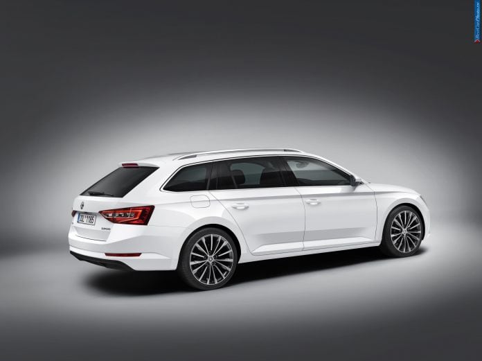 2015 Skoda Superb Combi - фотография 2 из 4 2015 Skoda Superb Combi - фотография 2 из 4