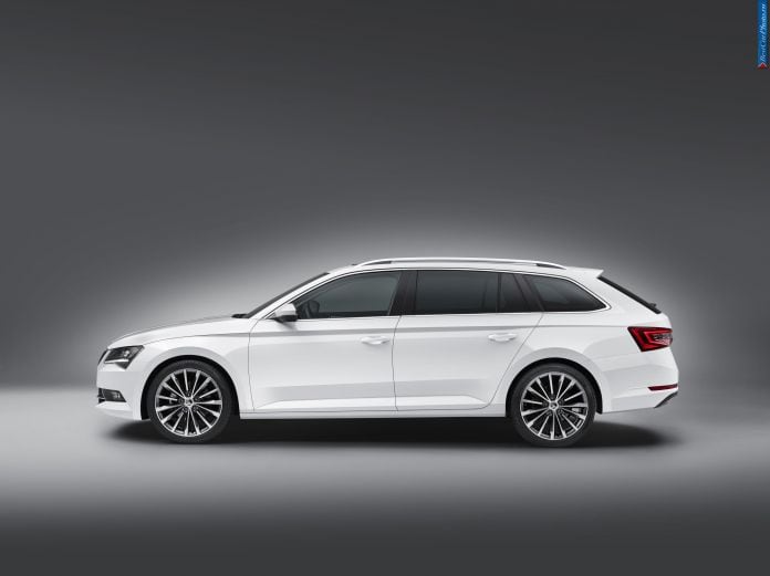2015 Skoda Superb Combi - фотография 3 из 4 2015 Skoda Superb Combi - фотография 3 из 4