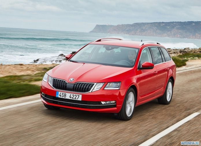 2017 Skoda Octavia Combi - фотография 10 из 36 2017 Skoda Octavia Combi - фотография 10 из 36