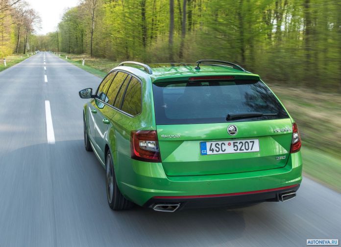 2017 Skoda Octavia Combi RS - фотография 1 из 16