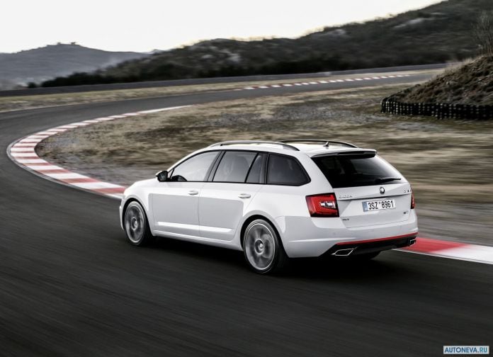 2017 Skoda Octavia Combi RS - фотография 9 из 16