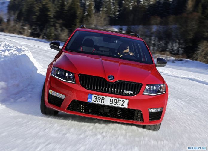 2017 Skoda Octavia RS 4x4 Combi - фотография 9 из 10 2017 Skoda Octavia RS 4x4 Combi - фотография 9 из 10
