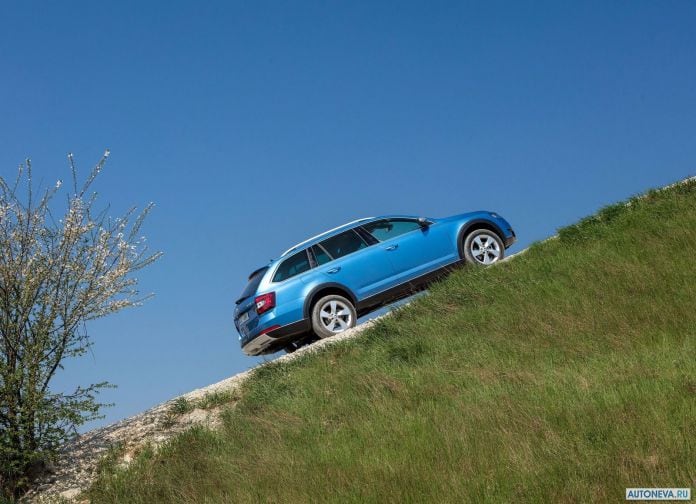 2017 Skoda Octavia Scout - фотография 22 из 40