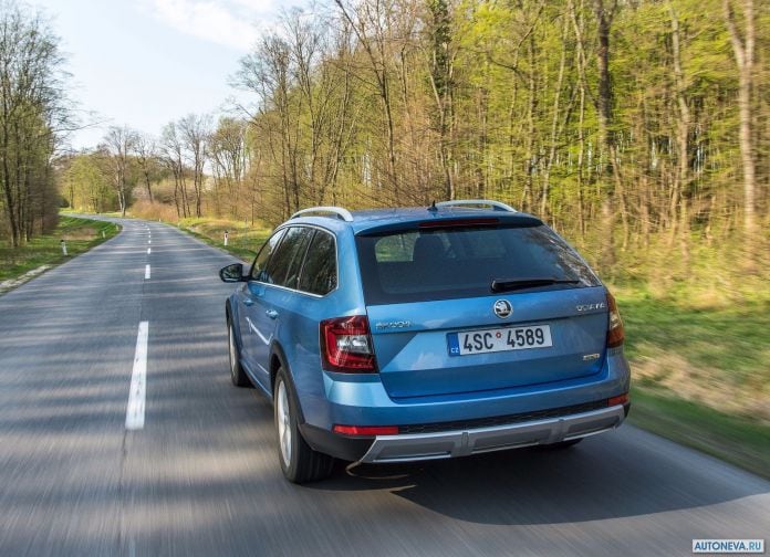 2017 Skoda Octavia Scout - фотография 23 из 40