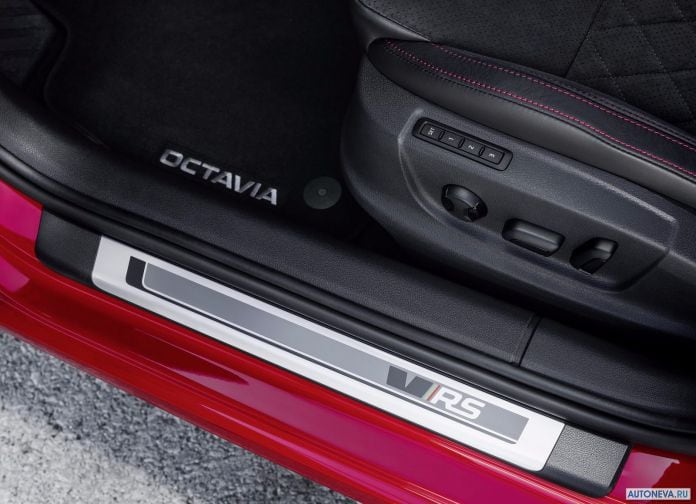 2018 Skoda Octavia RS 245 - фотография 27 из 30