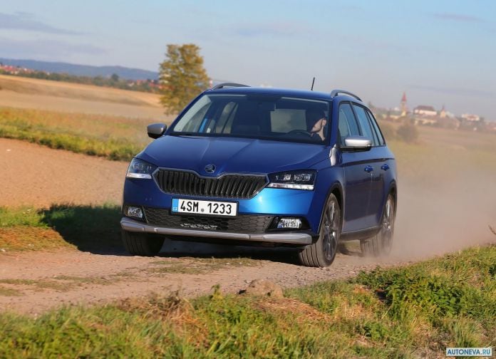 2019 Skoda Fabia Combi Scoutline - фотография 7 из 16