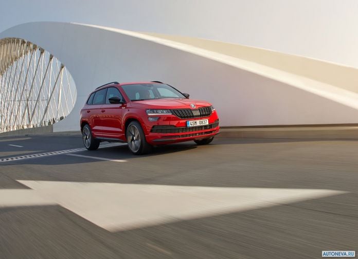 2019 Skoda Karoq Sportline - фотография 1 из 34 2019 Skoda Karoq Sportline - фотография 1 из 34