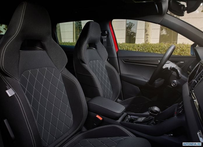 2019 Skoda Karoq Sportline - фотография 25 из 34 2019 Skoda Karoq Sportline - фотография 25 из 34