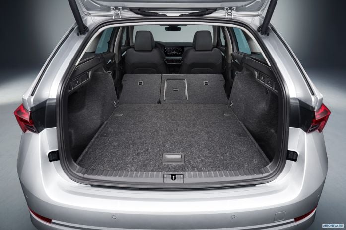 2020 Skoda Octavia Combi - фотография 1 из 40 2020 Skoda Octavia Combi - фотография 1 из 40