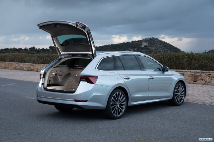 2020 Skoda Octavia Combi - фотография 15 из 40 2020 Skoda Octavia Combi - фотография 15 из 40