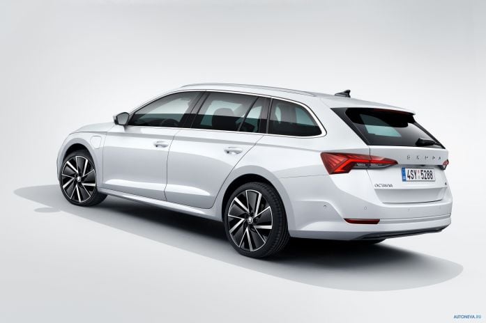 2020 Skoda Octavia Combi iV - фотография 3 из 19