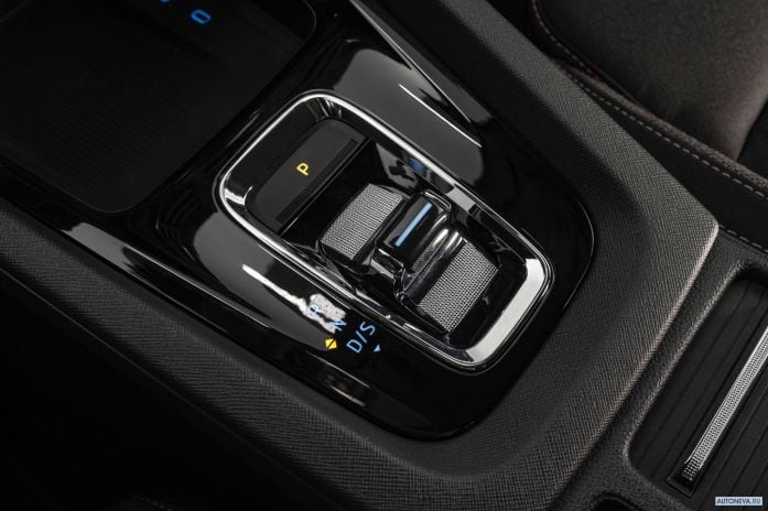 2020 Skoda Octavia iV RS - фотография 13 из 32