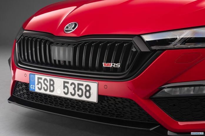 2020 Skoda Octavia Combi iV RS - фотография 16 из 18 2020 Skoda Octavia Combi iV RS - фотография 16 из 18