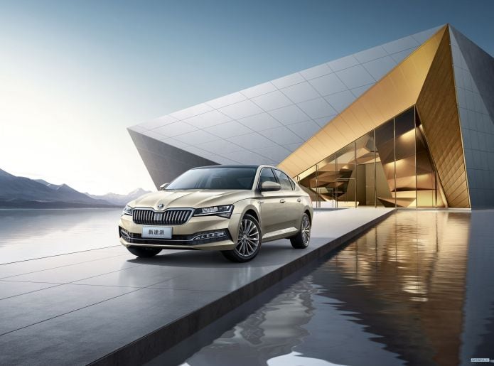 2020 Skoda Superb China - фотография 1 из 7 2020 Skoda Superb China - фотография 1 из 7