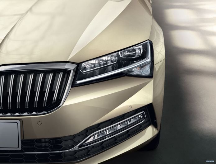 2020 Skoda Superb China - фотография 6 из 7