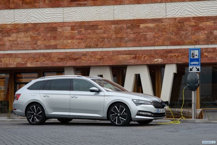 2020 Skoda Superb iV - фотография 18 из 32 2020 Skoda Superb iV - фотография 18 из 32