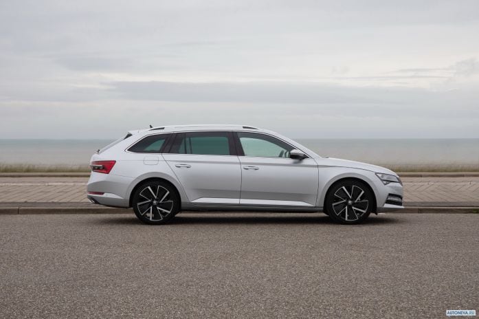 2020 Skoda Superb iV - фотография 20 из 32 2020 Skoda Superb iV - фотография 20 из 32