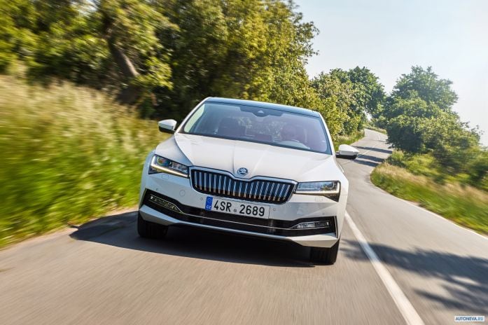 2020 Skoda Superb Combi iV - фотография 3 из 40