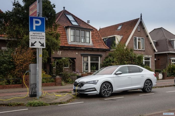 2020 Skoda Superb Combi iV - фотография 14 из 40