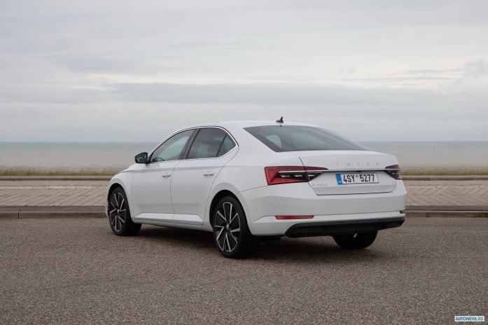 2020 Skoda Superb Combi iV - фотография 23 из 40