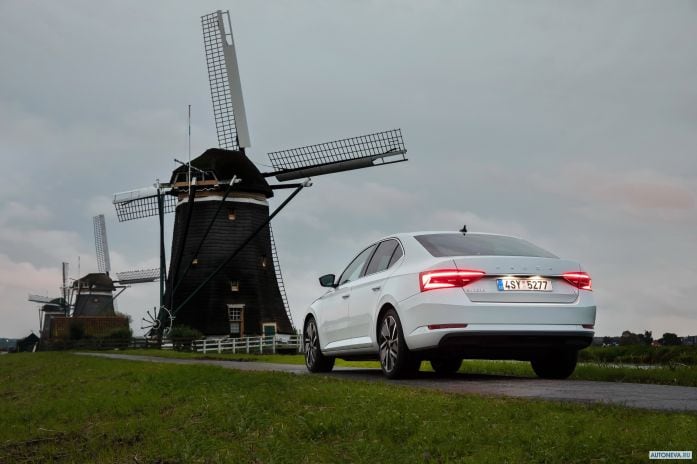 2020 Skoda Superb Combi iV - фотография 27 из 40 2020 Skoda Superb Combi iV - фотография 27 из 40