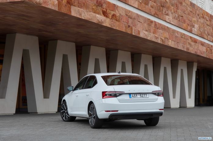 2020 Skoda Superb Combi iV - фотография 28 из 40