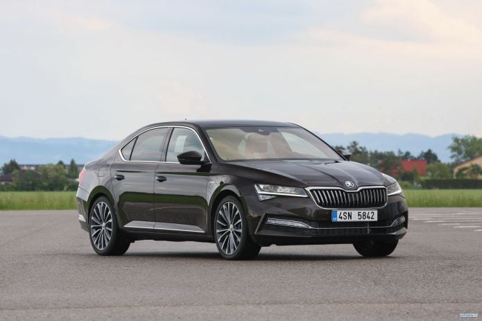 2020 Skoda Superb Laurin Klement - фотография 14 из 40 2020 Skoda Superb Laurin Klement - фотография 14 из 40