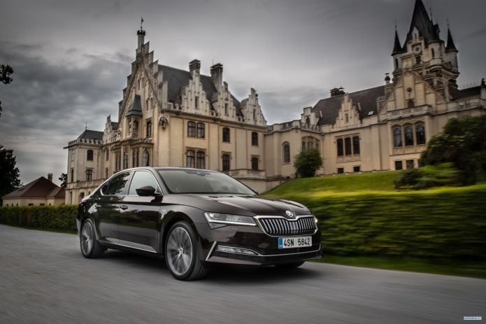 2020 Skoda Superb Laurin Klement - фотография 15 из 40 2020 Skoda Superb Laurin Klement - фотография 15 из 40