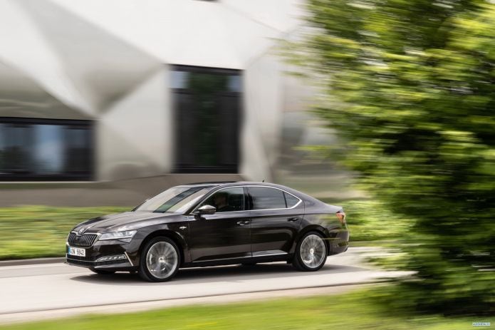 2020 Skoda Superb Laurin Klement - фотография 17 из 40 2020 Skoda Superb Laurin Klement - фотография 17 из 40