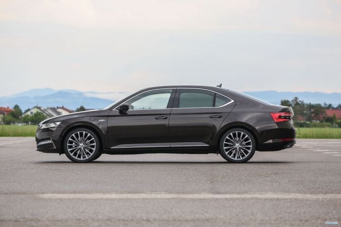 2020 Skoda Superb Laurin Klement - фотография 19 из 40 2020 Skoda Superb Laurin Klement - фотография 19 из 40
