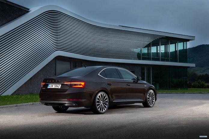 2020 Skoda Superb Laurin Klement - фотография 26 из 40