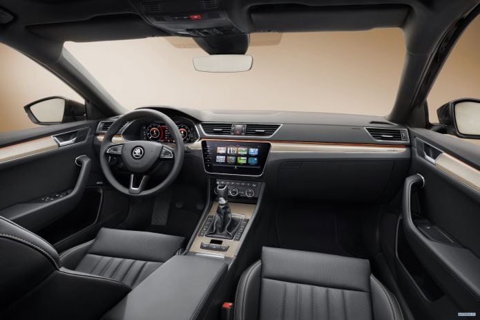 2020 Skoda Superb Laurin Klement - фотография 33 из 40 2020 Skoda Superb Laurin Klement - фотография 33 из 40