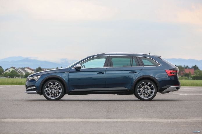2020 Skoda Superb Scout - фотография 16 из 40 2020 Skoda Superb Scout - фотография 16 из 40