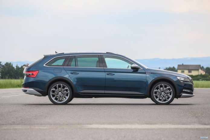 2020 Skoda Superb Scout - фотография 18 из 40 2020 Skoda Superb Scout - фотография 18 из 40