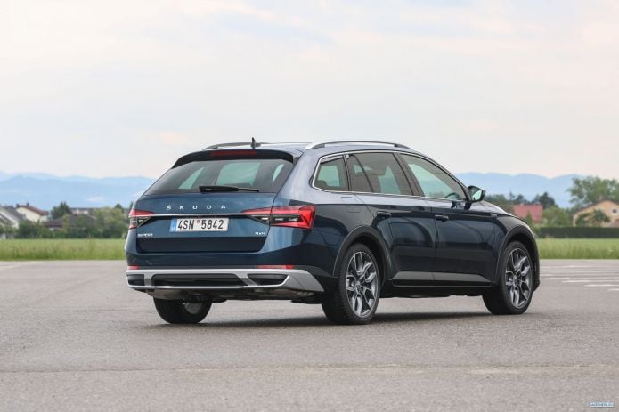 2020 Skoda Superb Scout - фотография 21 из 40 2020 Skoda Superb Scout - фотография 21 из 40