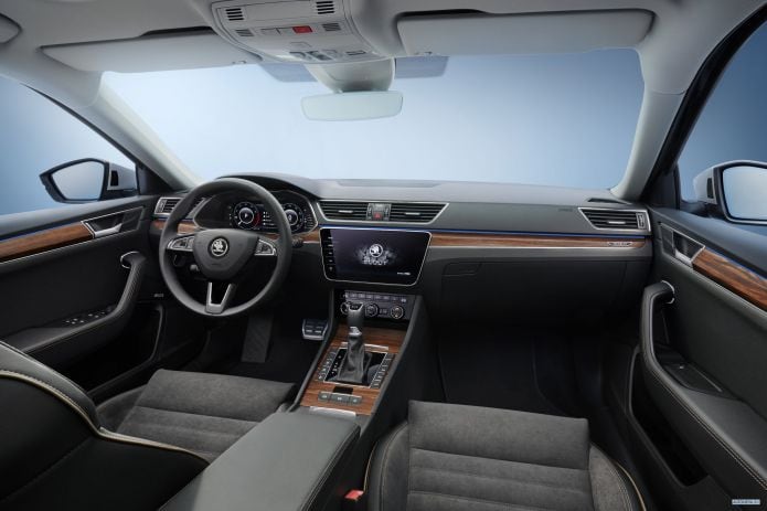 2020 Skoda Superb Scout - фотография 30 из 40 2020 Skoda Superb Scout - фотография 30 из 40