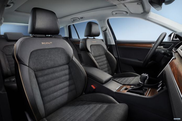 2020 Skoda Superb Scout - фотография 32 из 40 2020 Skoda Superb Scout - фотография 32 из 40
