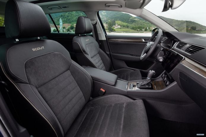 2020 Skoda Superb Scout - фотография 35 из 40 2020 Skoda Superb Scout - фотография 35 из 40