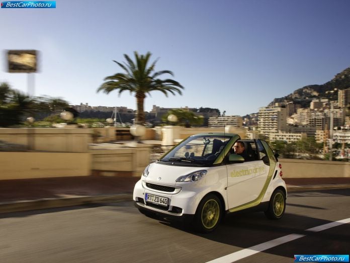 2010 Smart Fortwo Electric Drive - фотография 12 из 29 2010 Smart Fortwo Electric Drive - фотография 12 из 29
