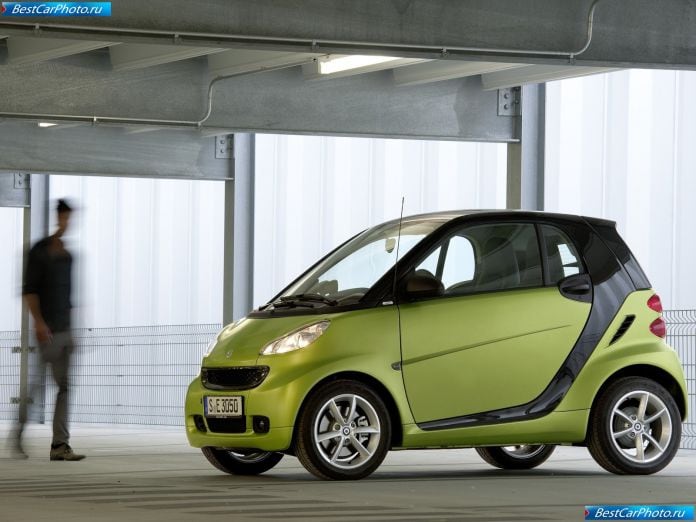 2011 Smart Fortwo - фотография 16 из 91 2011 Smart Fortwo - фотография 16 из 91
