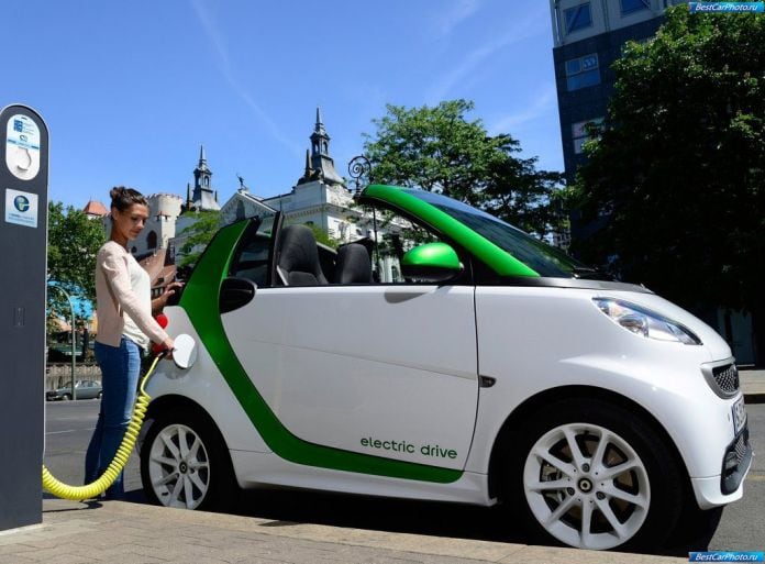 2013 Smart Fortwo Electric Drive - фотография 14 из 31 2013 Smart Fortwo Electric Drive - фотография 14 из 31