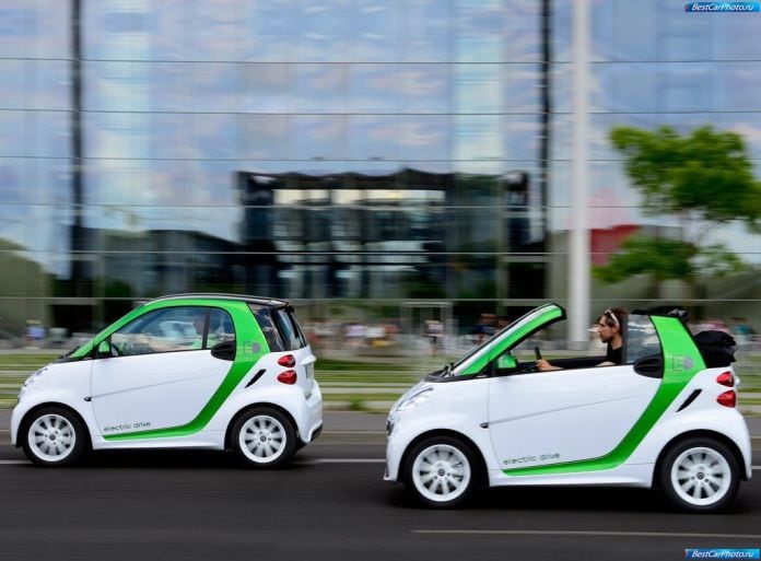 2013 Smart Fortwo Electric Drive - фотография 20 из 31 2013 Smart Fortwo Electric Drive - фотография 20 из 31