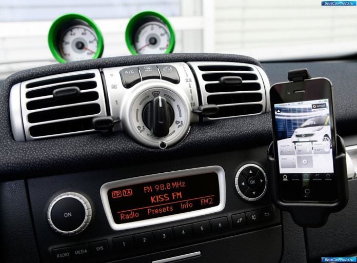 2013 Smart Fortwo Electric Drive - фотография 22 из 31 2013 Smart Fortwo Electric Drive - фотография 22 из 31