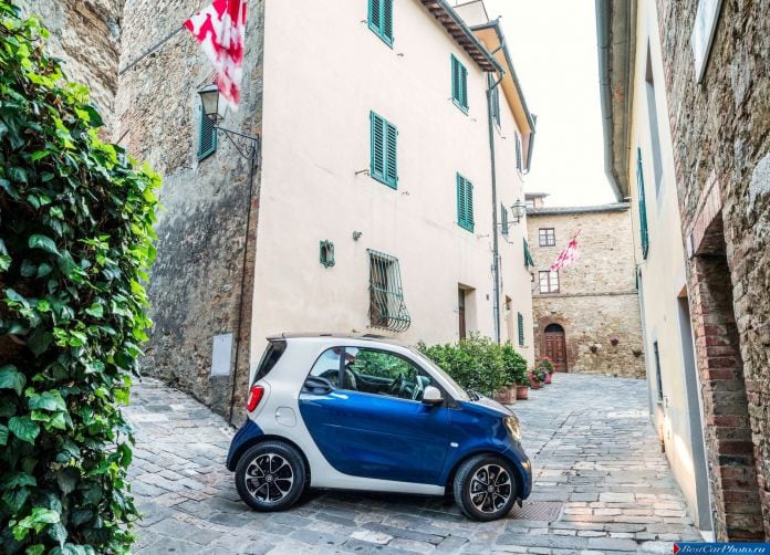 2015 Smart Fortwo - фотография 28 из 83 2015 Smart Fortwo - фотография 28 из 83