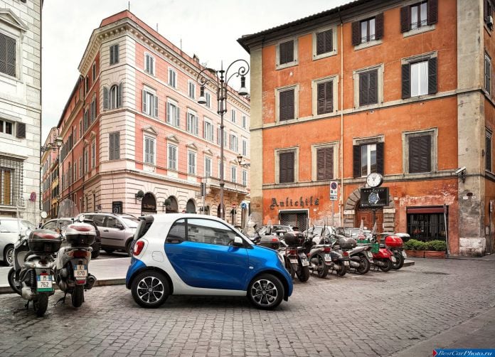 2015 Smart Fortwo - фотография 29 из 83 2015 Smart Fortwo - фотография 29 из 83